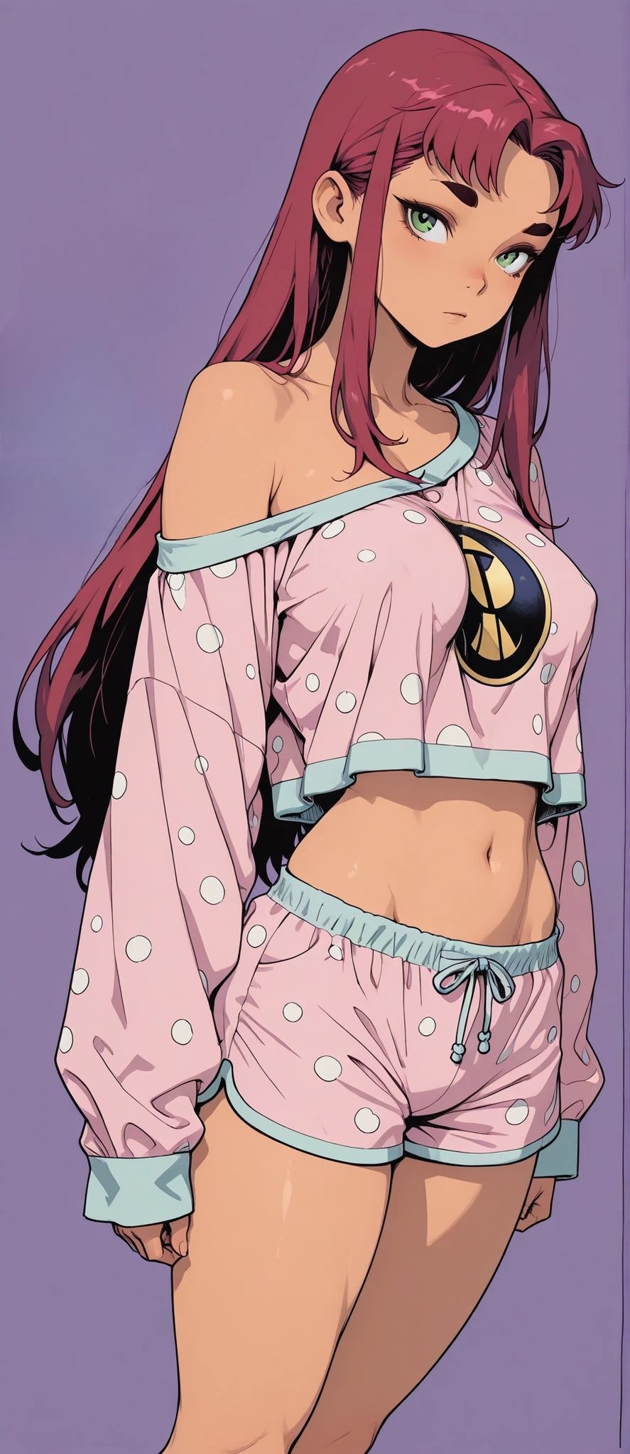 Une fille présente un style doux et cool dans des pyjamas avec le logo de Batman