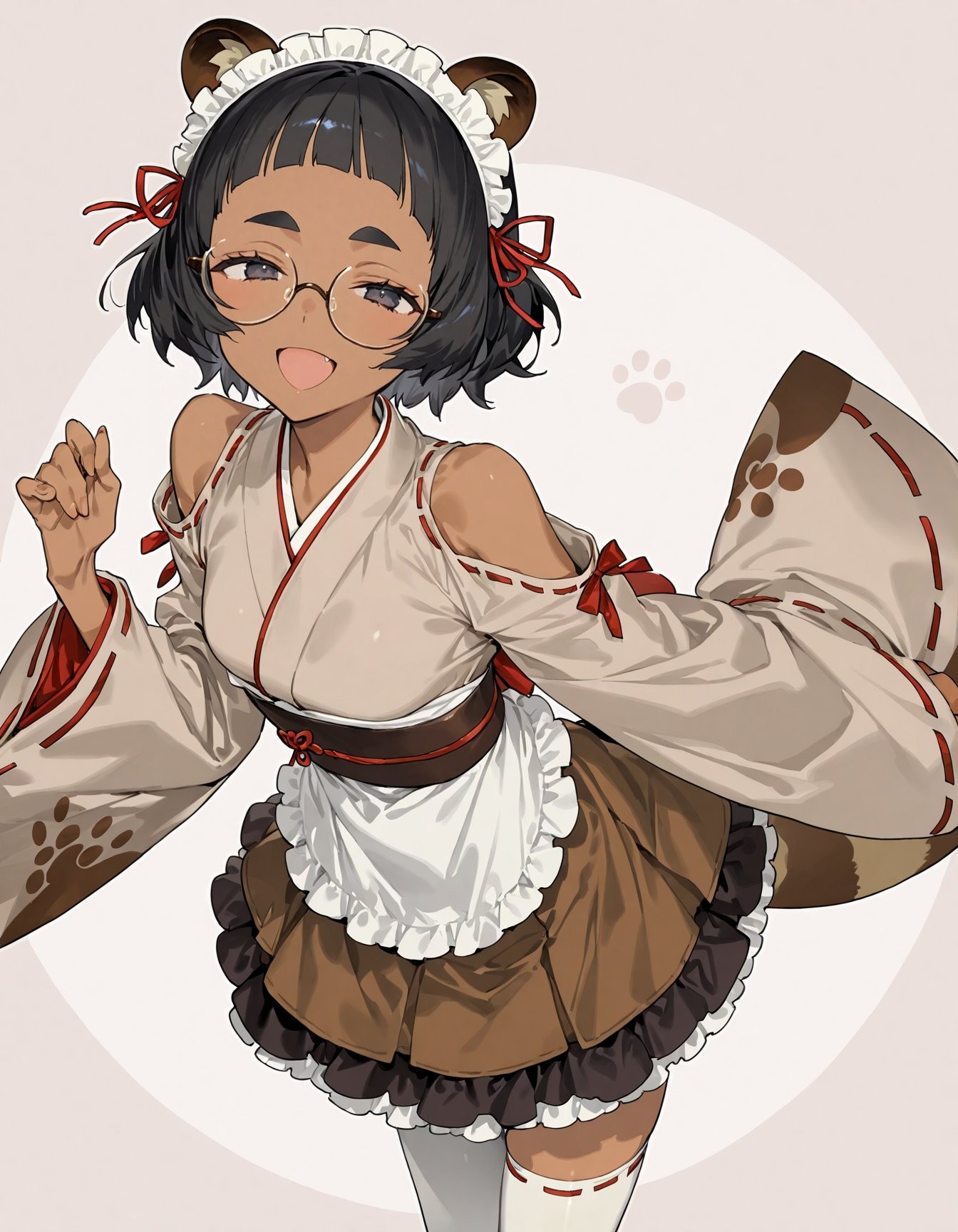 Ein lebhaftes Mädchen mit Waschbärenohren in einem einzigartigen japanischen Dienstmädchen-Outfit