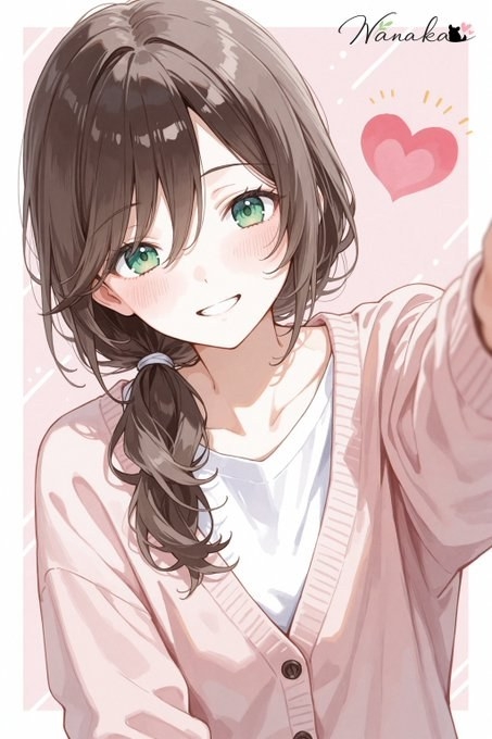 Uma garota de anime de cabelo castanho sorri em uma selfie